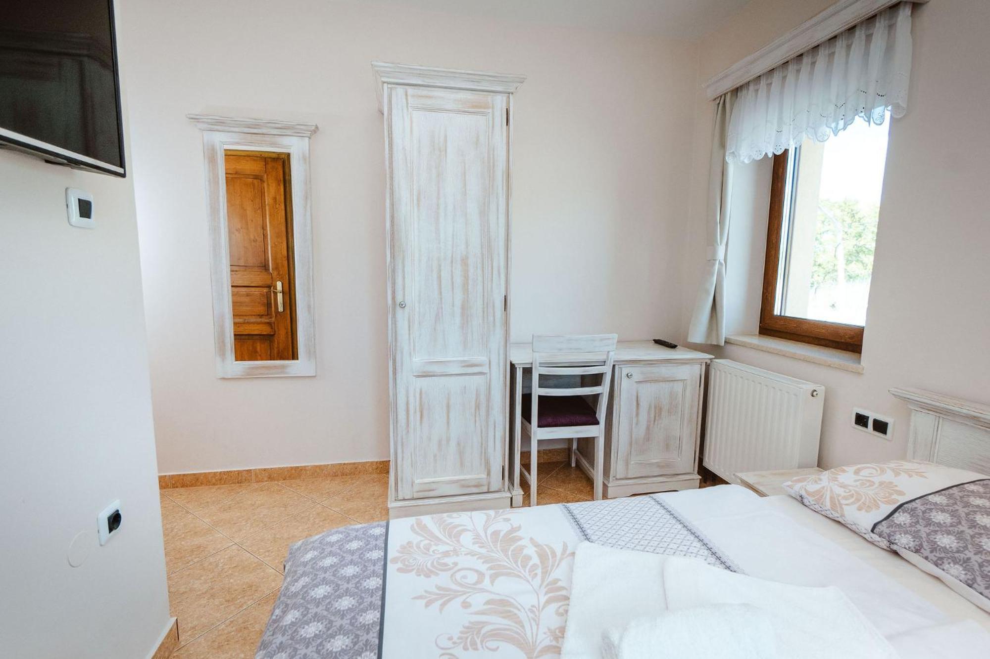 Zelena Oaza - B&B Miklavz pri Ormozu Bagian luar foto
