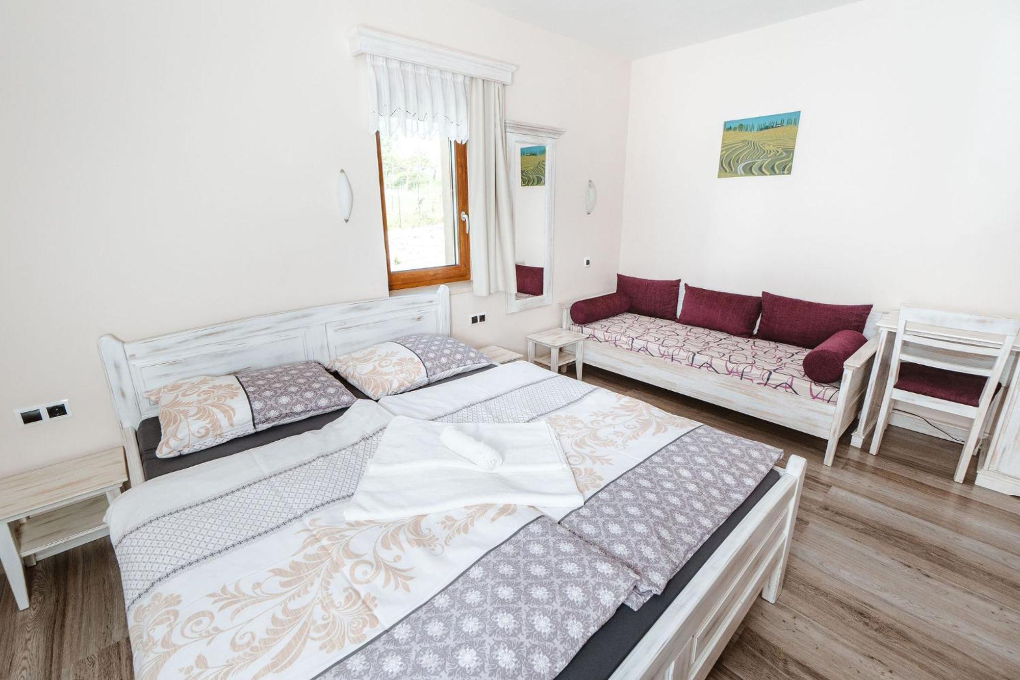 Zelena Oaza - B&B Miklavz pri Ormozu Bagian luar foto
