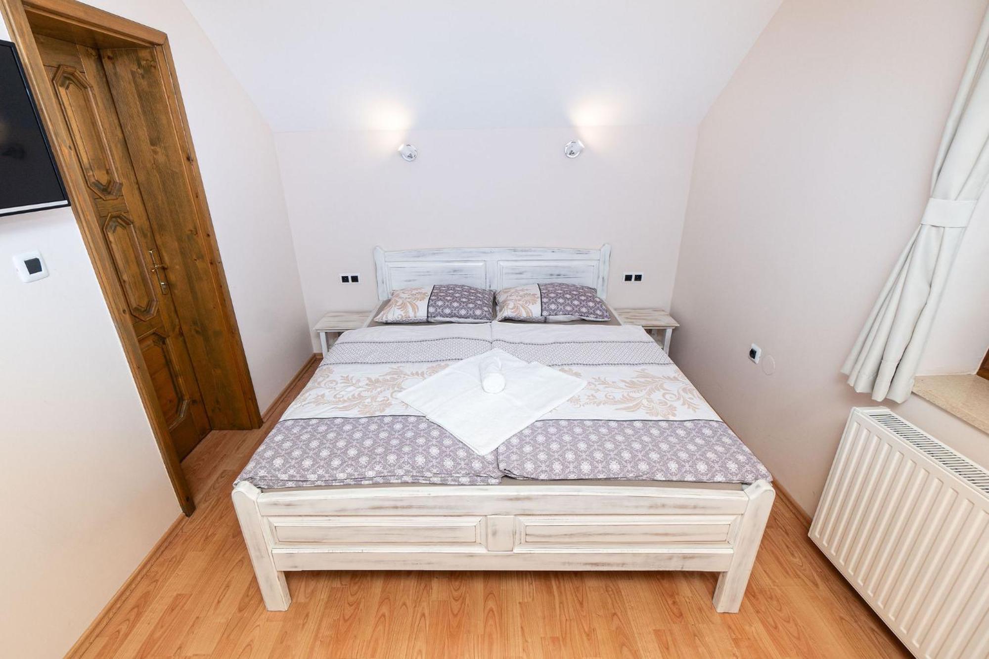 Zelena Oaza - B&B Miklavz pri Ormozu Bagian luar foto