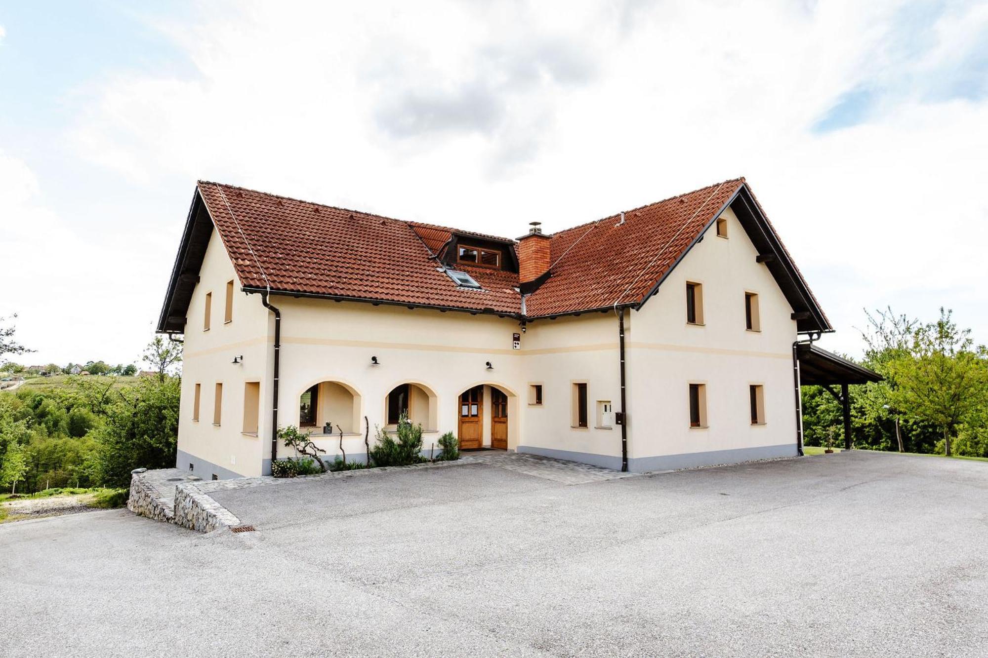 Zelena Oaza - B&B Miklavz pri Ormozu Bagian luar foto