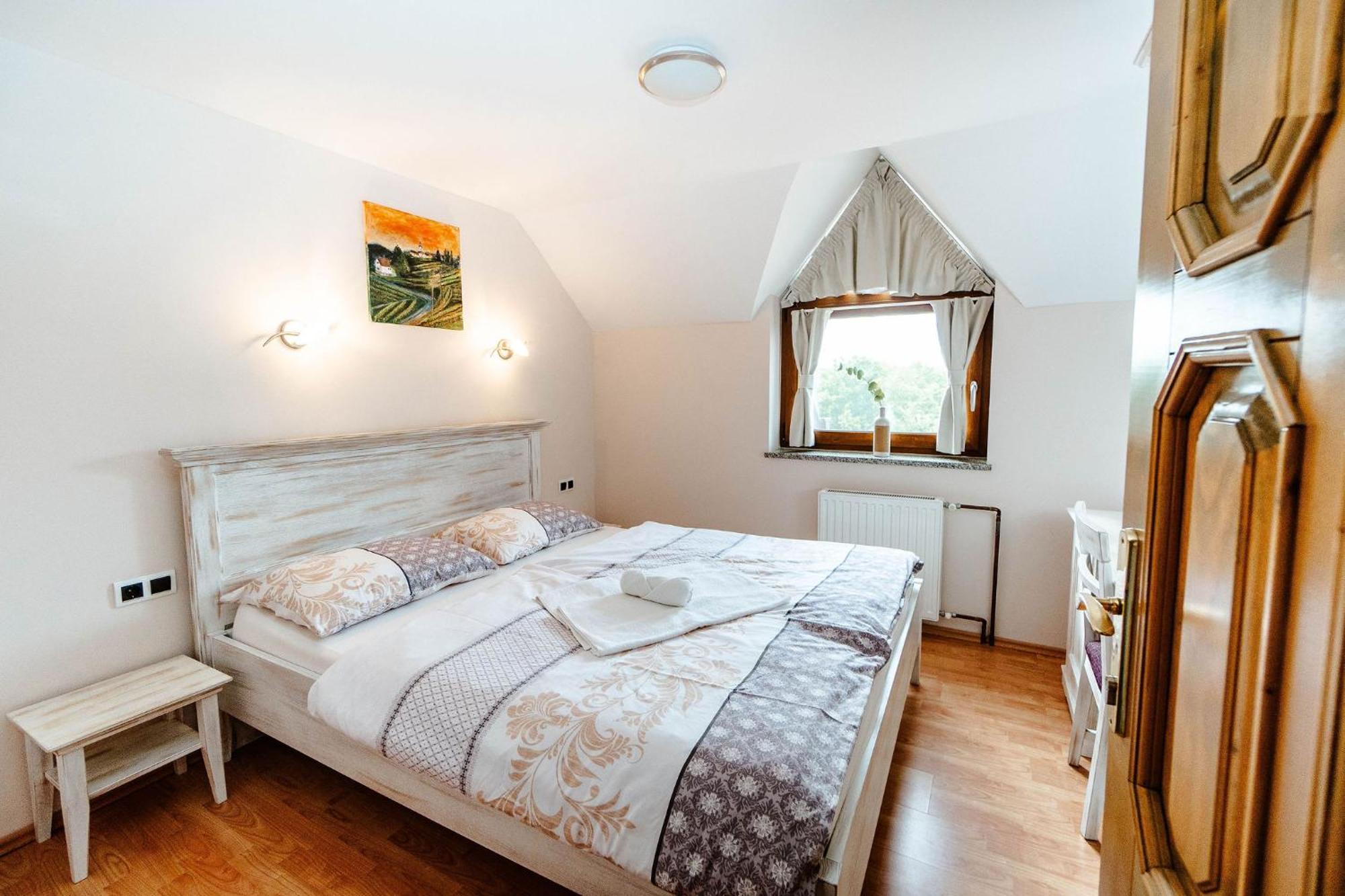 Zelena Oaza - B&B Miklavz pri Ormozu Bagian luar foto