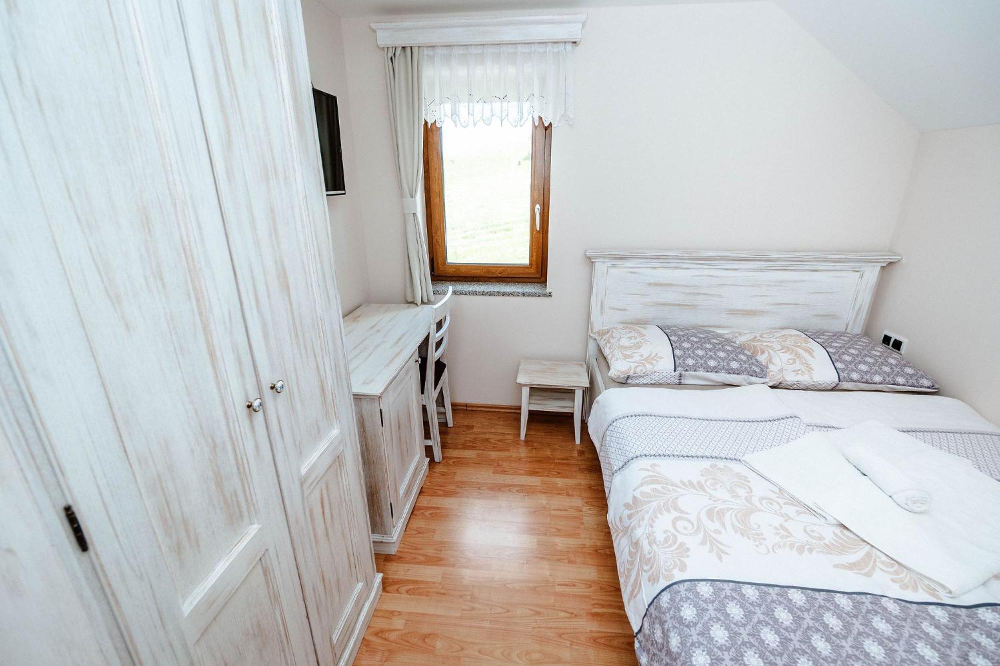 Zelena Oaza - B&B Miklavz pri Ormozu Bagian luar foto